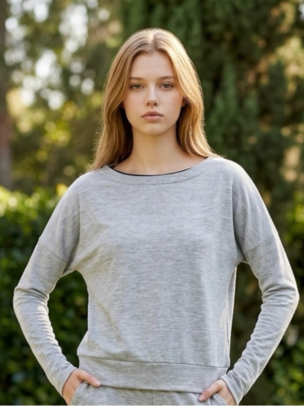 White House Black Market Light Gray Pullover Sweatshirt